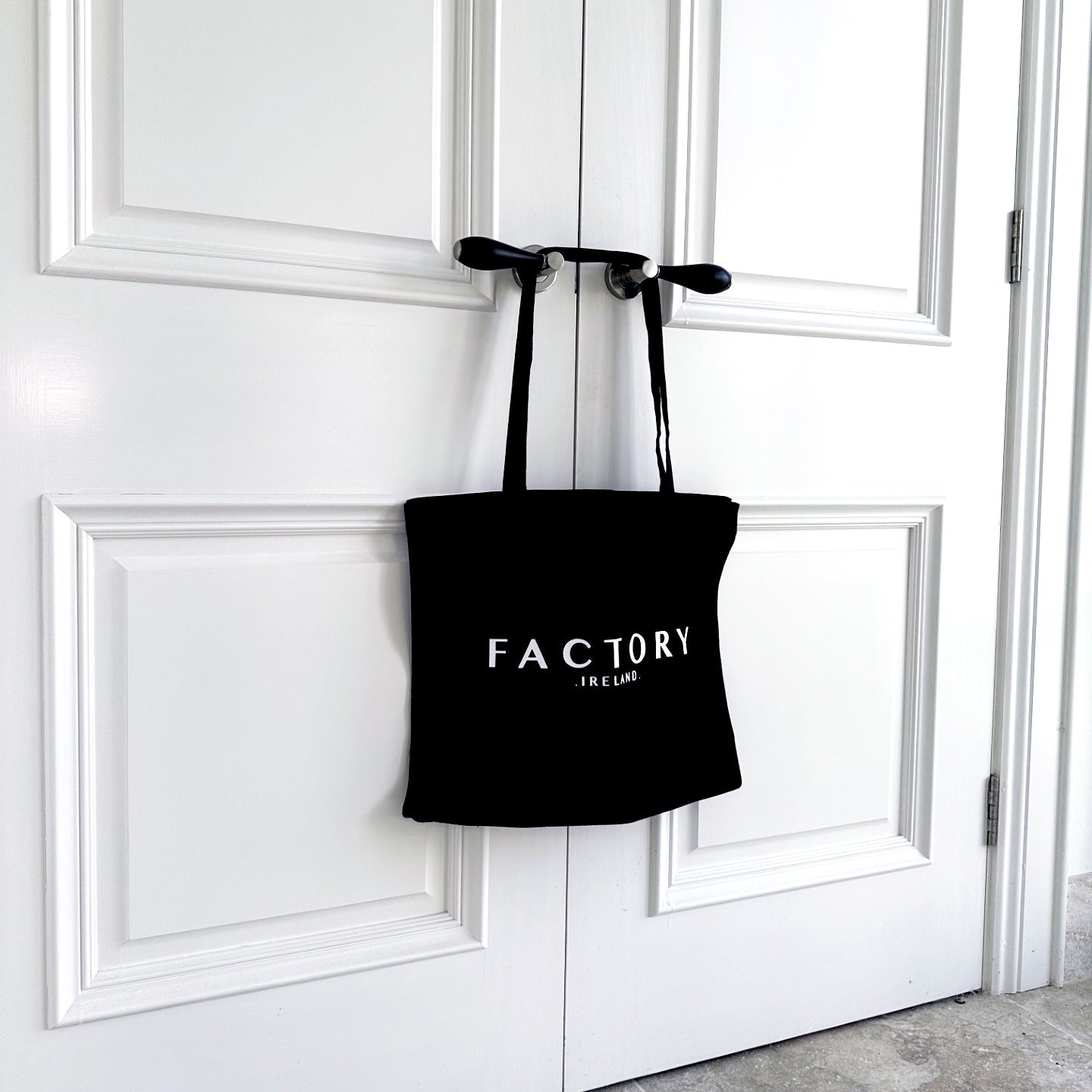 The Signature Tote